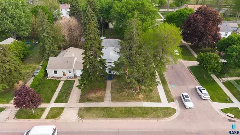 View/Area - 601 E 18th St, Sioux Falls, SD 57105 photo 2 of 4