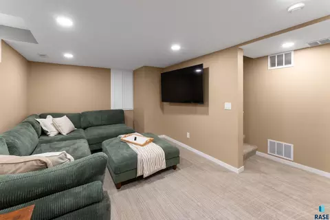Other - 601 E 18th St, Sioux Falls, SD 57105 photo 3 of 5
