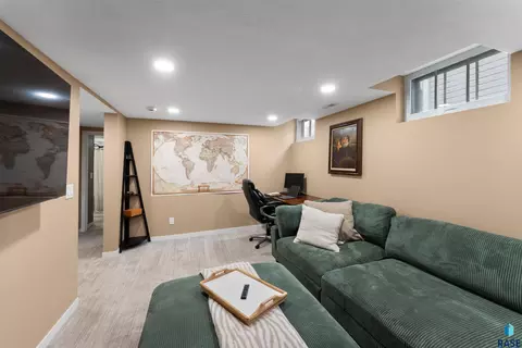 Other - 601 E 18th St, Sioux Falls, SD 57105 photo 4 of 5