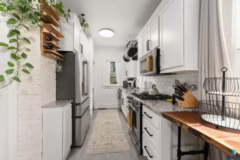 Kitchen - 601 E 18th St, Sioux Falls, SD 57105 photo 1 of 5