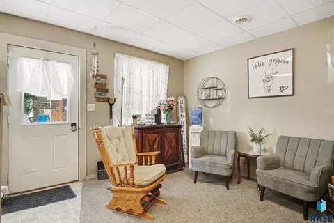 Entry Way - 524 N Main Ave, Garretson, SD 57030 photo 1 of 1