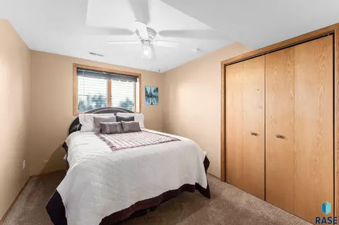 Bedroom - 200 E 9th St, Crooks, SD 57020 photo 4 of 5