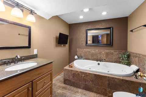 Bath - 200 E 9th St, Crooks, SD 57020 photo 3 of 3