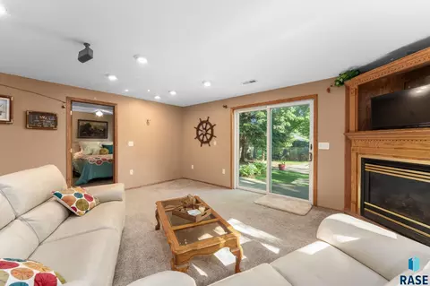 Living - 200 E 9th St, Crooks, SD 57020 photo 3 of 4