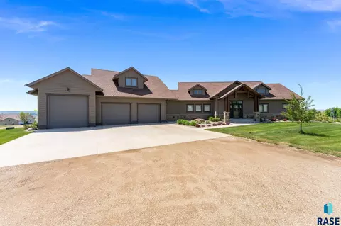 Exterior - 48290 Arrowhead Pl, Canton, SD 57013 photo 3 of 8