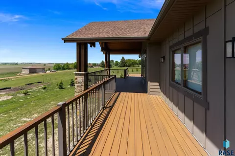 Exterior - 48290 Arrowhead Pl, Canton, SD 57013 photo 7 of 8