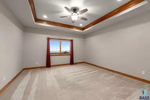 Bedroom - 48290 Arrowhead Pl, Canton, SD 57013 photo 2 of 6