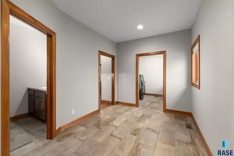 Entry Way - 48290 Arrowhead Pl, Canton, SD 57013 photo 4 of 4