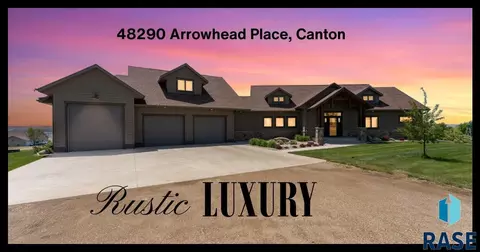 48290 Arrowhead Pl, Canton, SD 57013