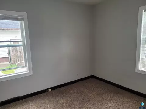 Bedroom - 1300 E 6th St, Sioux Falls, SD 57106 photo 1 of 2