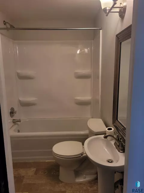 Bath - 1300 E 6th St, Sioux Falls, SD 57106 photo 1 of 3