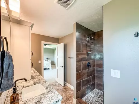 Bath - 6913 E 37th St, Sioux Falls, SD 57110 photo 3 of 5