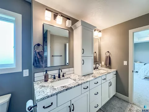 Bath - 6913 E 37th St, Sioux Falls, SD 57110 photo 2 of 5