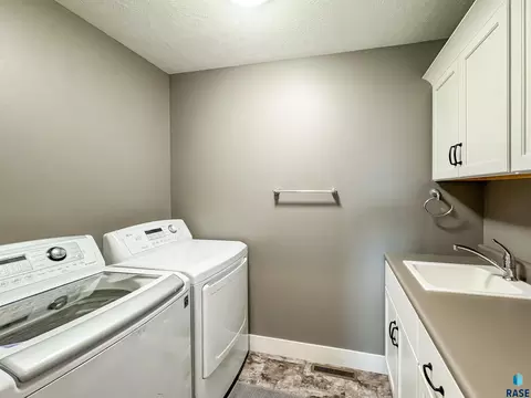Other - 6913 E 37th St, Sioux Falls, SD 57110 photo 2 of 4