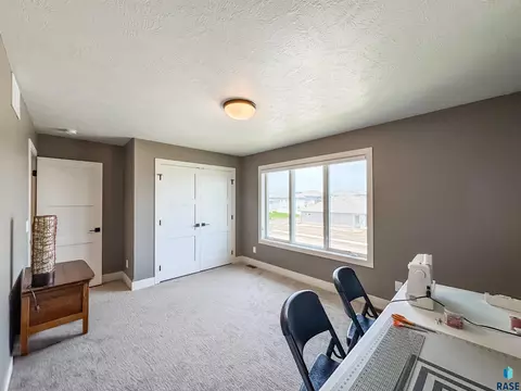 Bedroom - 6913 E 37th St, Sioux Falls, SD 57110 photo 3 of 3