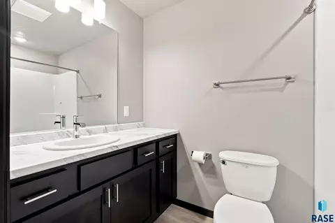 Bath - W Viola Ct, Sioux Falls, SD 57106 photo 1 of 4