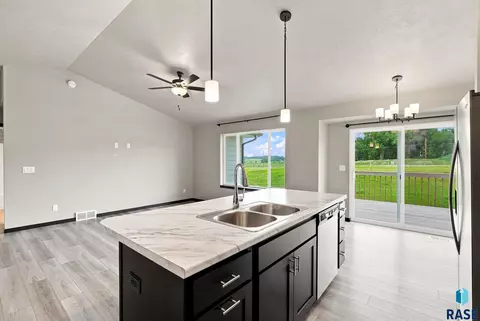 Kitchen - W Viola Ct, Sioux Falls, SD 57106 photo 5 of 5