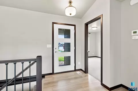 Entry Way - W Viola Ct, Sioux Falls, SD 57106 photo 1 of 1