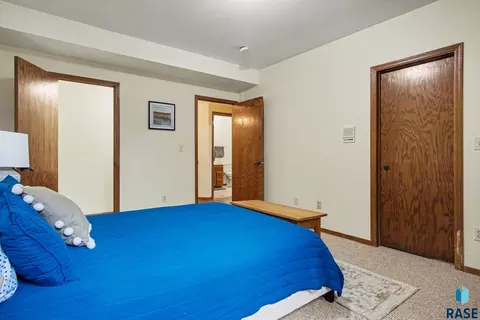 Bedroom - 220 S Lincoln St, Lennox, SD 57039 photo 2 of 17