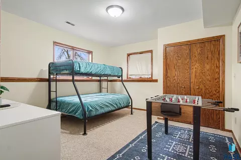 Bedroom - 220 S Lincoln St, Lennox, SD 57039 photo 7 of 17