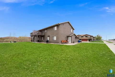 Exterior - 101 107 Denver Pl, Tea, SD 57064 photo 5 of 22