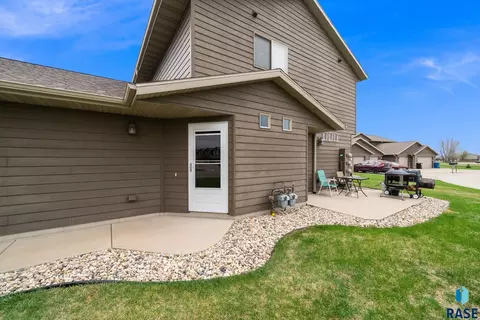 Exterior - 101 107 Denver Pl, Tea, SD 57064 photo 13 of 22