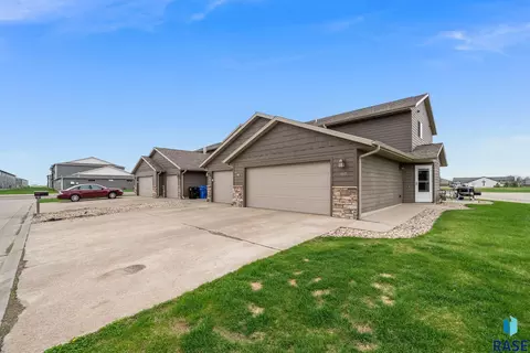 Exterior - 101 107 Denver Pl, Tea, SD 57064 photo 6 of 22