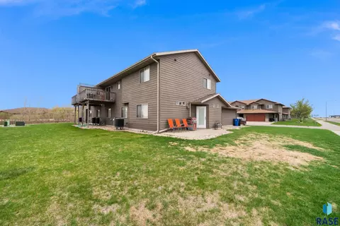 Exterior - 101 107 Denver Pl, Tea, SD 57064 photo 16 of 22
