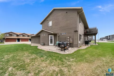 Exterior - 101 107 Denver Pl, Tea, SD 57064 photo 8 of 22