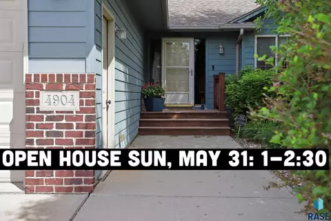 4904 E Tiger Lilly St, Sioux Falls, SD 57110