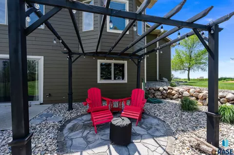 Exterior - 46650 Dakota St, Tea, SD 57064 photo 5 of 12