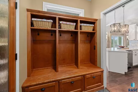 Entry Way - 46650 Dakota St, Tea, SD 57064 photo 2 of 3