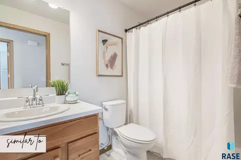 Bath - 5720 E Avett Pl, Sioux Falls, SD 57108 photo 2 of 2