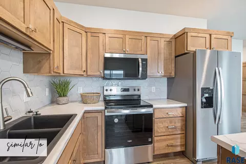 Kitchen - 5720 E Avett Pl, Sioux Falls, SD 57108 photo 1 of 3