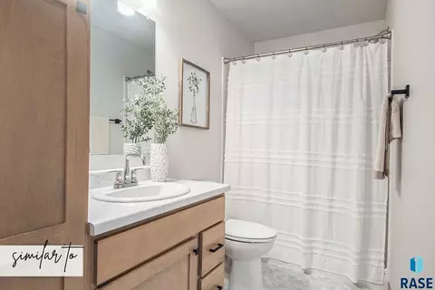 Bath - 5722 E Avett Pl, Sioux Falls, SD 57108 photo 1 of 2