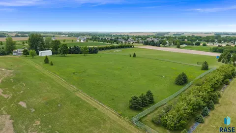 View/Area - 924 Dows St, Garretson, SD 57030 photo 10 of 10