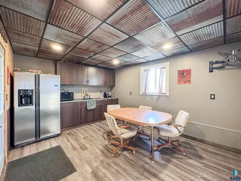 Kitchen - 25785 Frederick Cir, Renner, SD 57055 photo 4 of 4