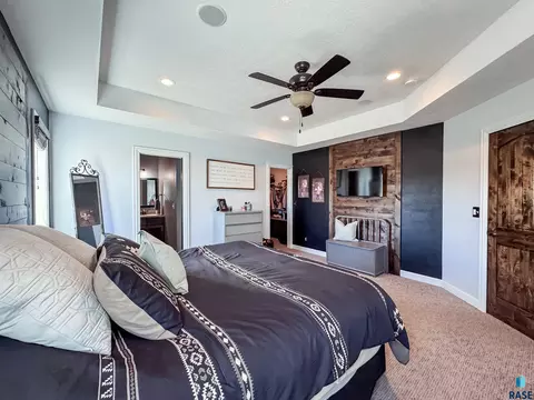 Bedroom - 25785 Frederick Cir, Renner, SD 57055 photo 3 of 8