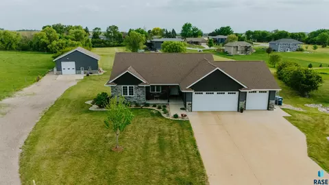 25785 Frederick Cir, Renner, SD 57055