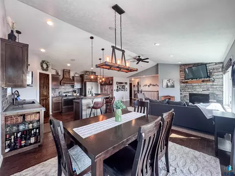 Dining - 25785 Frederick Cir, Renner, SD 57055 photo 1 of 2