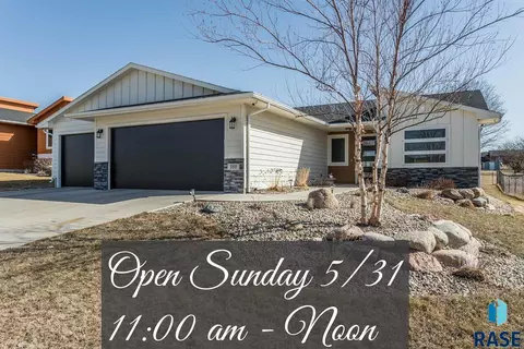 310 N Ceylon Ave, Tea, SD 57064