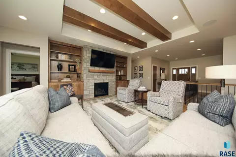 Living - 6704 E Spitfire Cir, Sioux Falls, SD 57110 photo 2 of 5