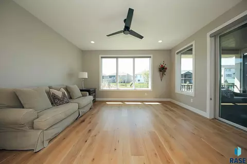 Living - 6704 E Spitfire Cir, Sioux Falls, SD 57110 photo 4 of 5