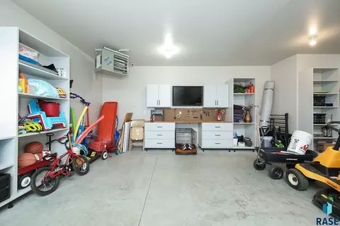 Other - 6704 E Spitfire Cir, Sioux Falls, SD 57110 photo 12 of 14