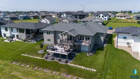View/Area - 8401 E Roughlock St, Sioux Falls, SD 57110 photo 3 of 10