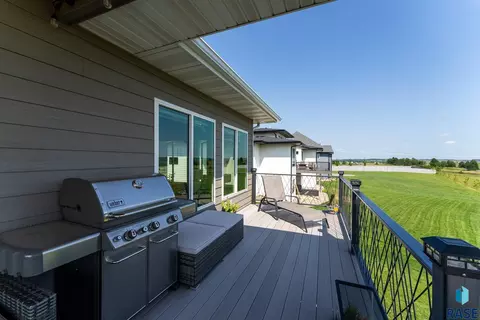 Exterior - 8401 E Roughlock St, Sioux Falls, SD 57110 photo 11 of 22