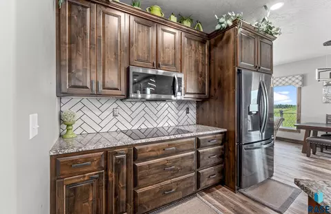 Kitchen - 8401 E Roughlock St, Sioux Falls, SD 57110 photo 10 of 10