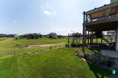 Exterior - 8401 E Roughlock St, Sioux Falls, SD 57110 photo 18 of 22