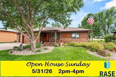 6105 W Oscar Howe Cir, Sioux Falls, SD 57106