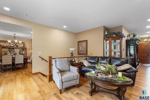 Living - 3738 E Fox Run Pl, Sioux Falls, SD 57103 photo 4 of 6